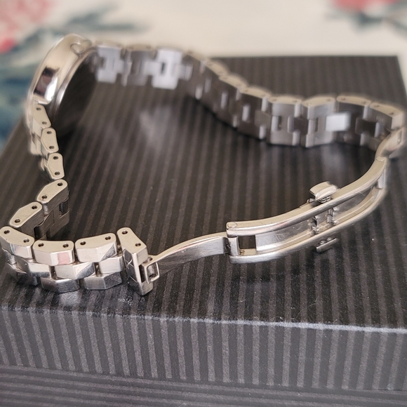 Citizen Eco-drive Watch for Women - Picture 3 of 3